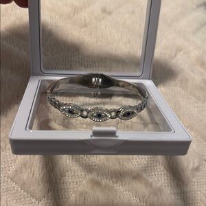Stainless Steel Evil Eye Bracelet Silver Bangle Bracelet with Crystals
